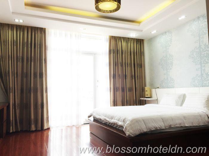 Blossom July Hotel Дананг Екстер'єр фото